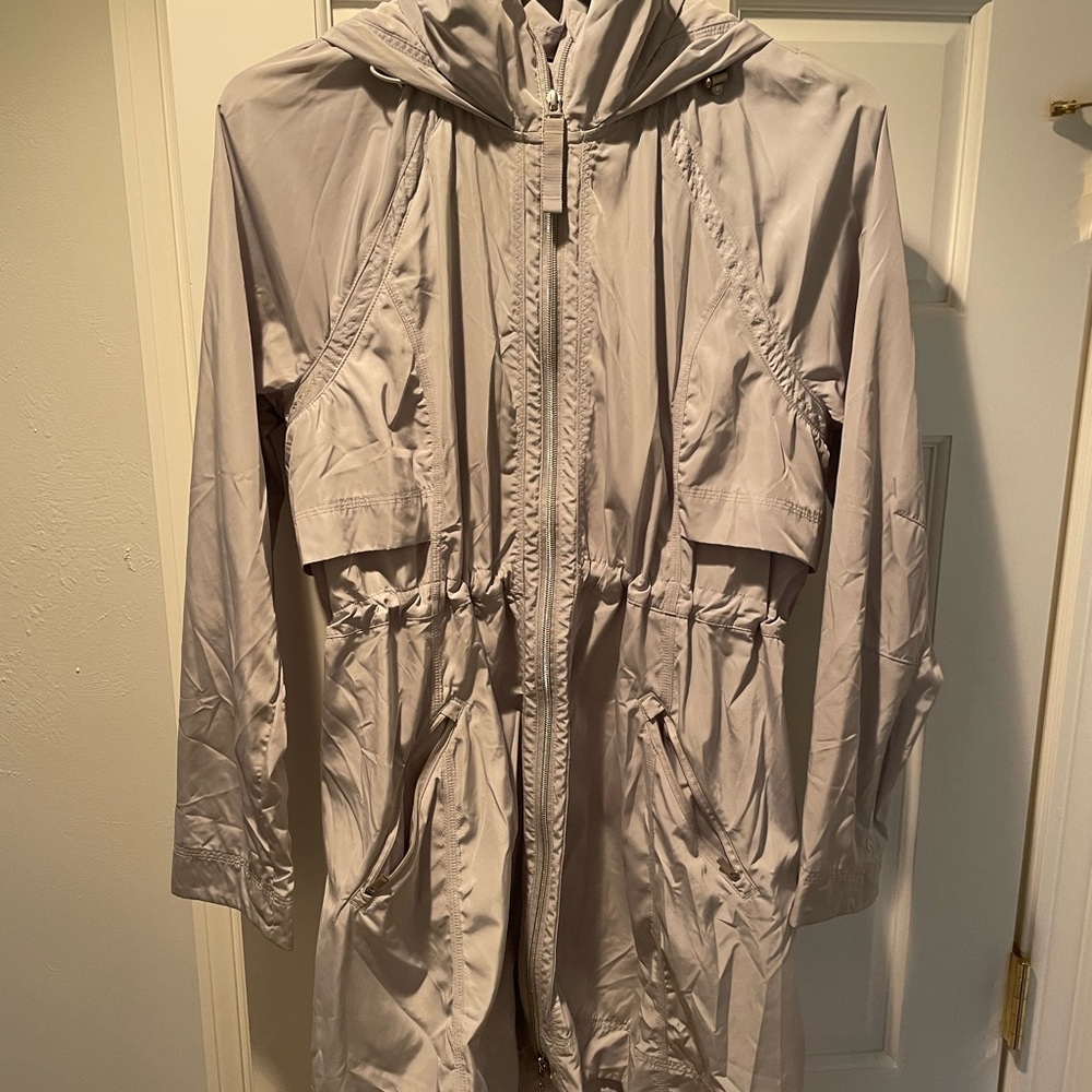 Athleta gray long windbreaker / raincoat jacket.
